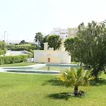 Pool And Garden Village-near Apartman