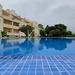 Διαμέρισμα Pool And Garden Village-near *
