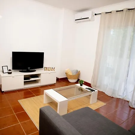 Apartment Pool And Garden Village-near *