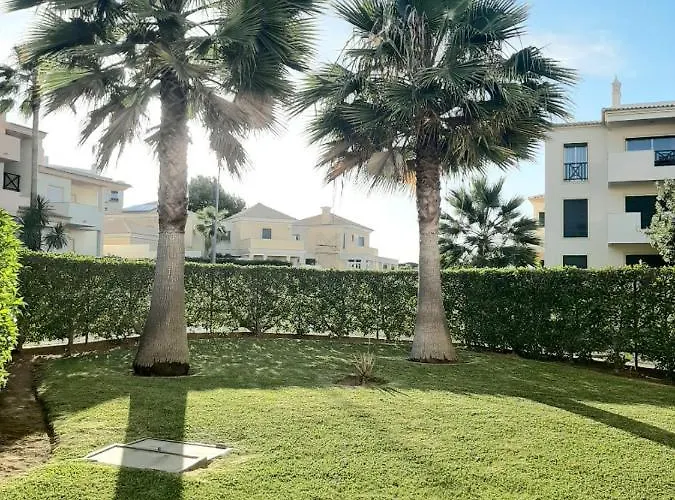 Appartement Pool&garden Village-near