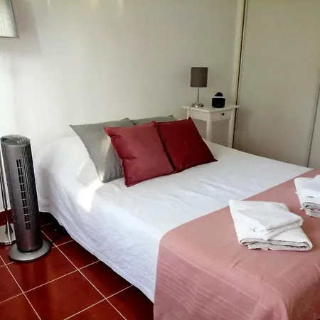 Pool And Garden Village-near Apartment Albufeira